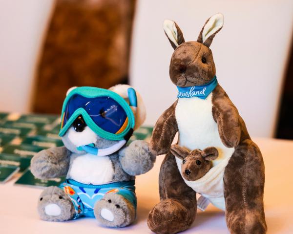 昆士兰定制款子母袋鼠公仔&潜水考拉公仔